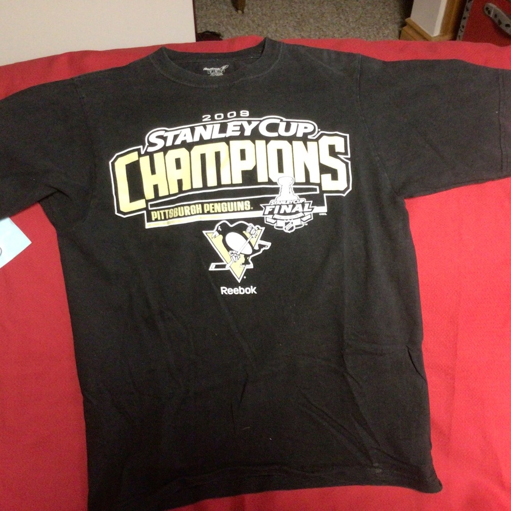 NHL Pittsburgh PENGUINS championship tshirt